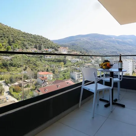 Thomas Apartment Vlore